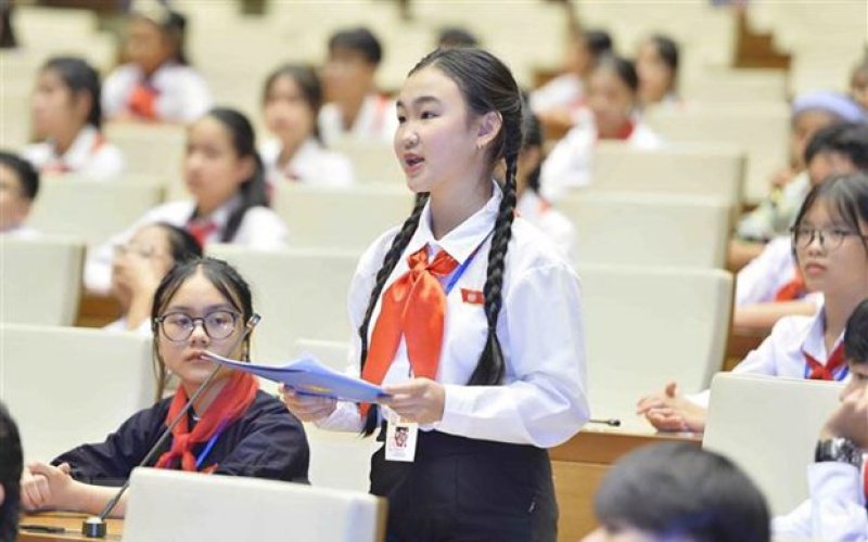 263 trẻ em đóng vai đại biểu Quốc hội trong Phiên họp giả định