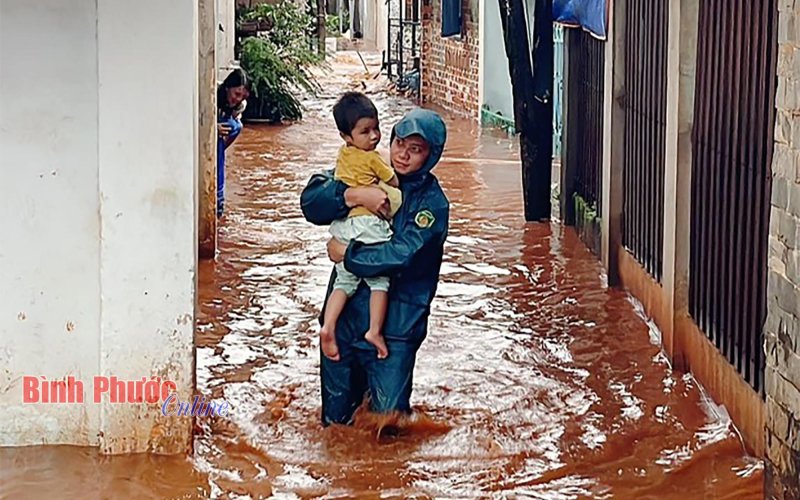 Bình Phước: Kịp thời giúp nhân dân khắc phục hậu quả do mưa lũ