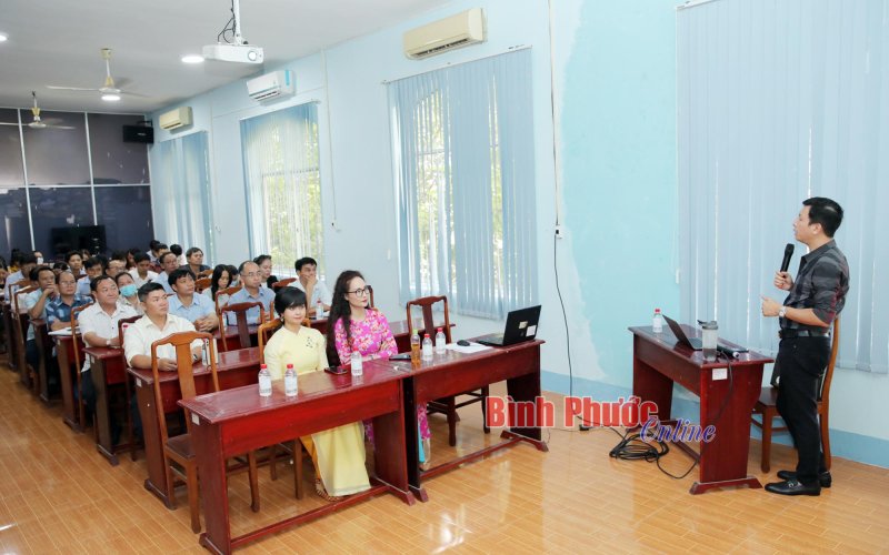 Bình Phước: Tập huấn hướng dẫn kê đơn thuốc điện tử