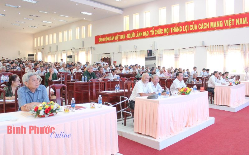 Bù Đốp lấy ý kiến góp ý công tác lãnh đạo, chỉ đạo điều hành cấp ủy, chính quyền