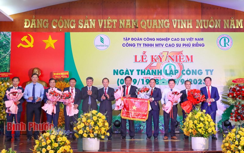 Cao su Phú Riềng kỷ niệm 45 năm thành lập