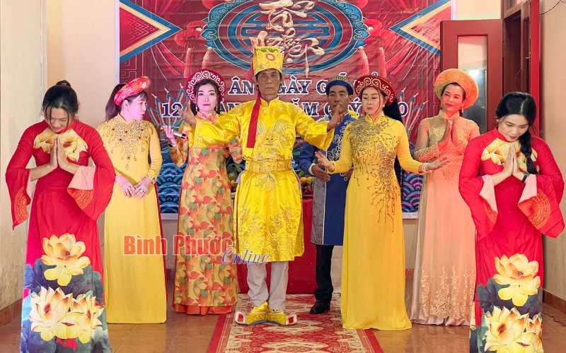 Chi hội Đờn ca t&agrave;i tử tri &acirc;n ng&agrave;y giỗ tổ s&acirc;n khấu