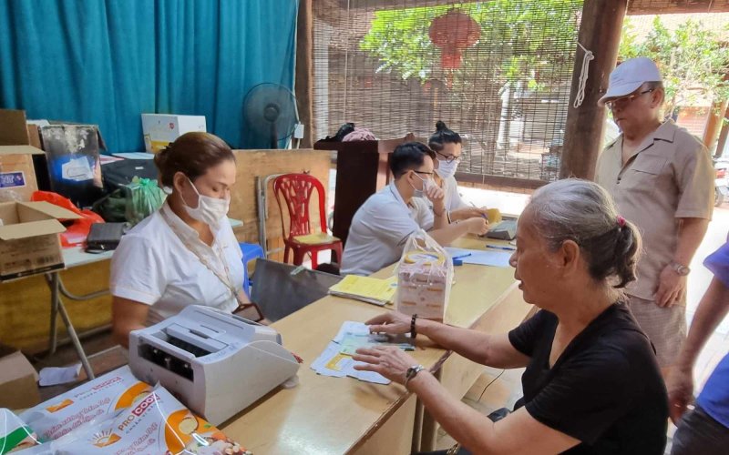 Có nên lựa chọn đóng tiếp khi đã tham gia đủ 20 năm bảo hiểm xã hội?