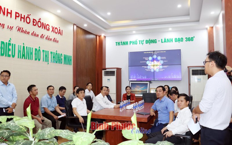 Đoàn công tác Hải Phòng tìm hiểu thực tế về cải cách hành chính, xây dựng chính quyền điện tử