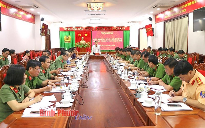 Đoàn kiểm tra 889 của Bộ Chính trị làm việc tại Công an tỉnh Bình Phước
