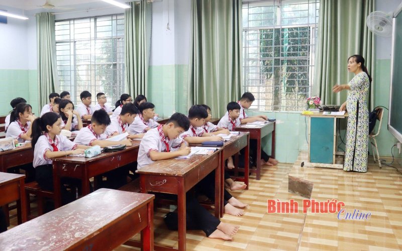 Đồng Xoài: 27 trường học có học sinh bị đau mắt đỏ