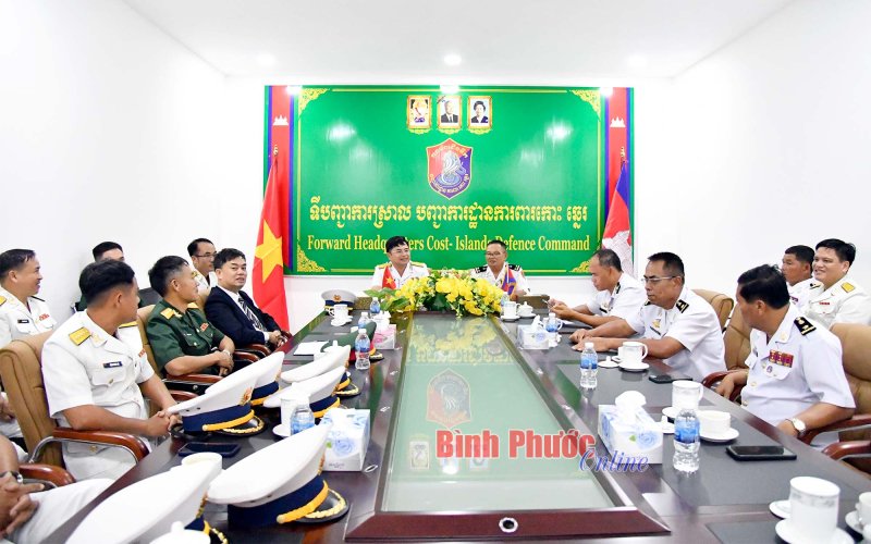 Hải quân Việt Nam - Campuchia tăng cường quan hệ hữu nghị