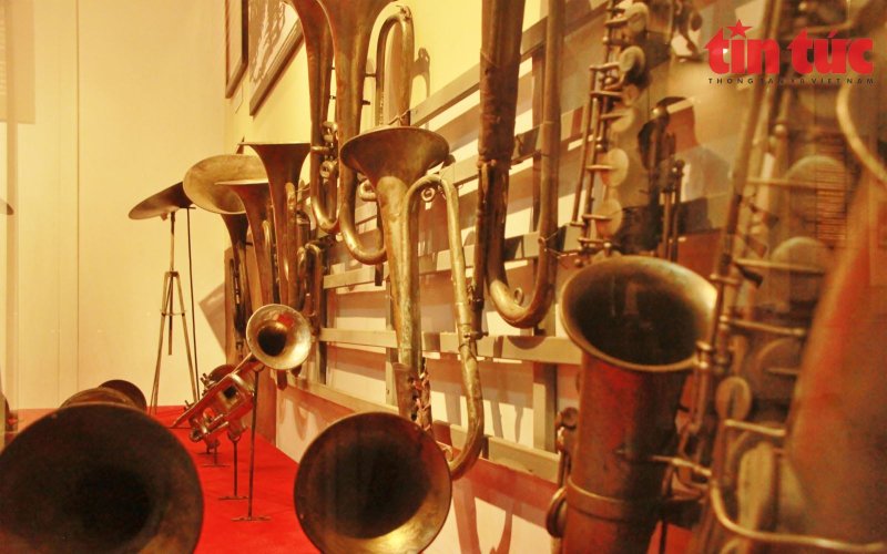 H&ugrave;ng tr&aacute;ng tiếng k&egrave;n đồng trong Ng&agrave;y Độc lập