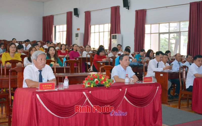 Khai giảng lớp Trung cấp lý luận chính trị, hệ không tập trung 