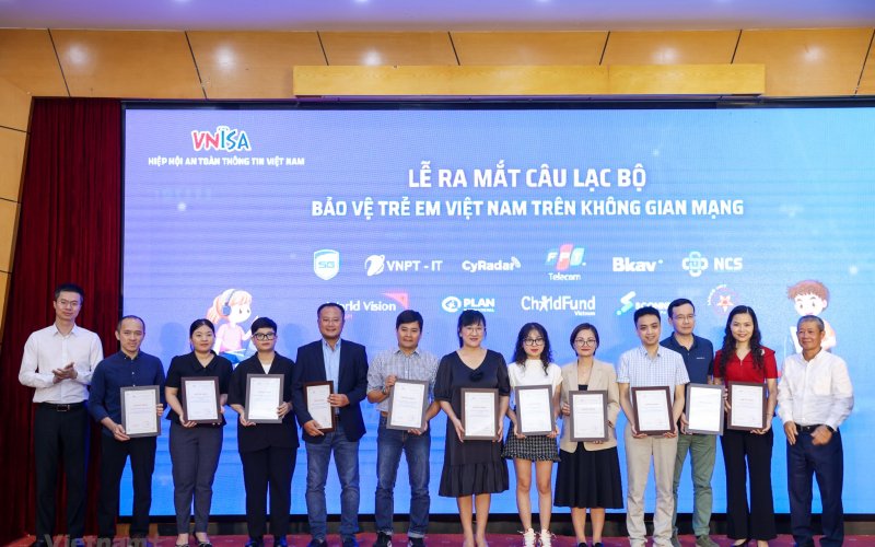 Lần đầu tiên có Câu lạc bộ Bảo vệ trẻ em Việt Nam trên không gian mạng