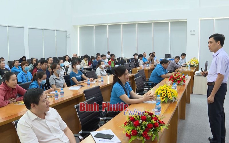 Tập huấn an toàn vệ sinh, lao động