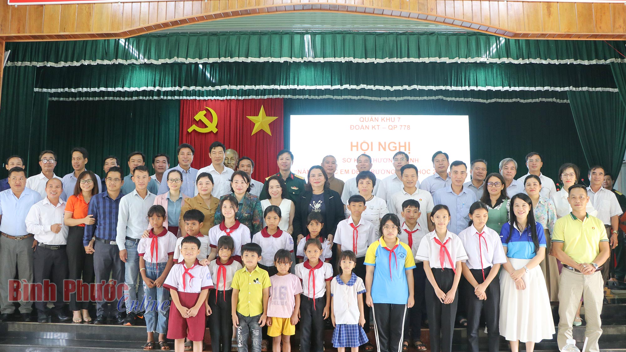 270 triệu đồng “Nâng bước em đến trường”