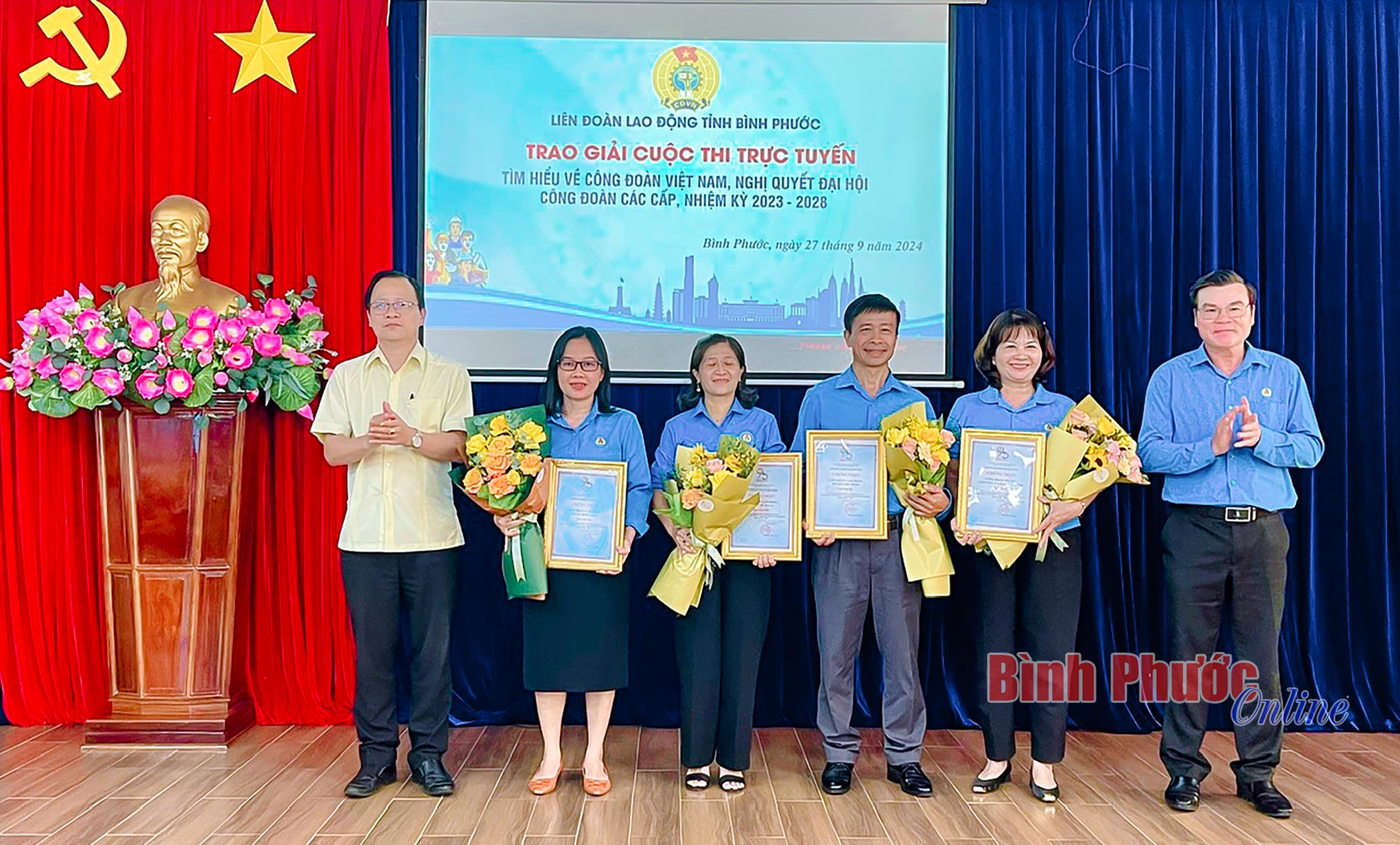 43 cán bộ được trao thẻ báo cáo viên công đoàn cấp tỉnh