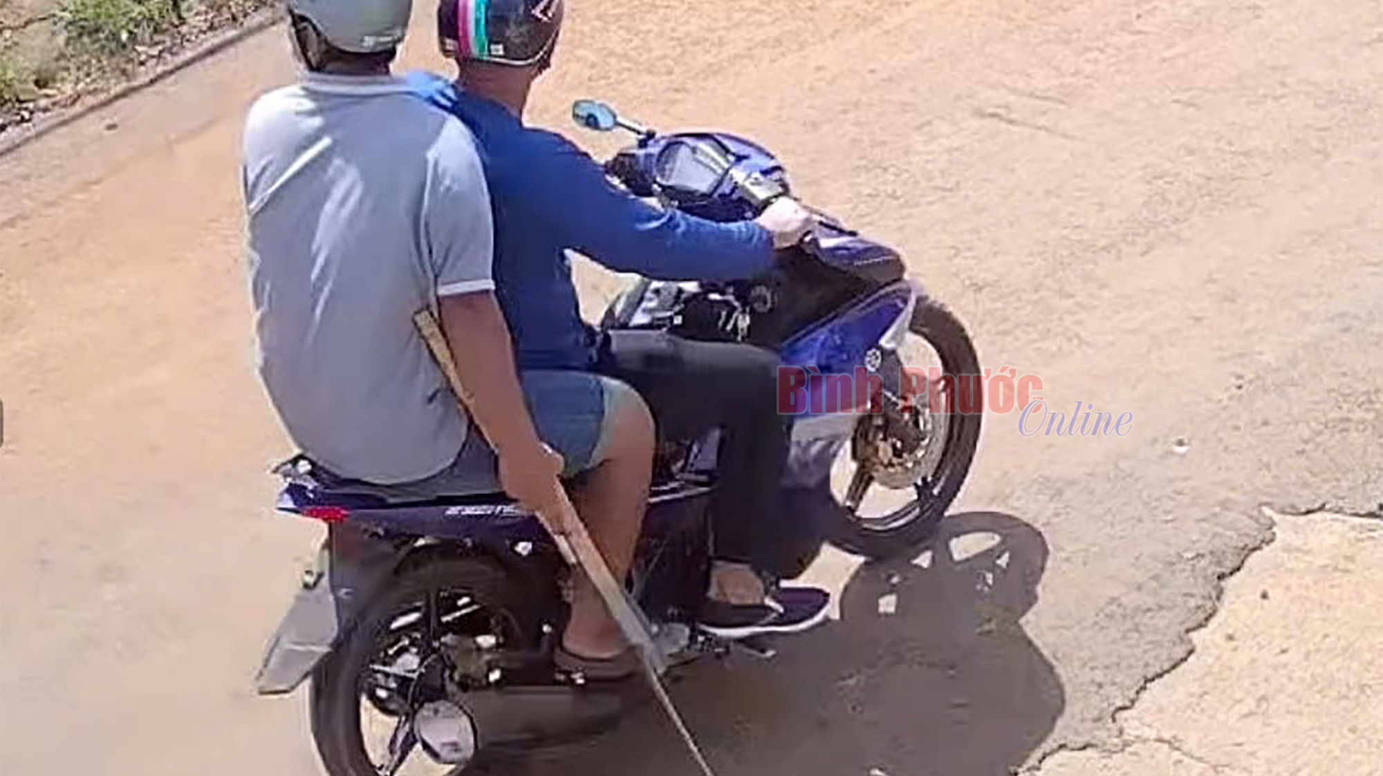 Bàn giao đối tượng cố ý gây thương tích cho Công an huyện Đắk R'lấp