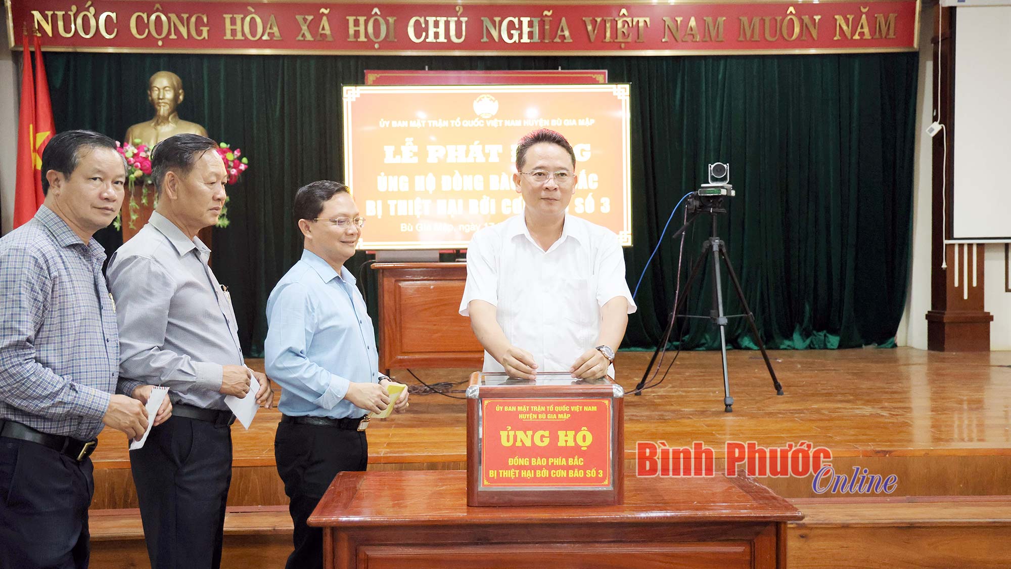 Bù Gia Mập: Hơn 700 triệu đồng ủng hộ đồng bào miền Bắc bị ảnh hưởng cơn bão số 3