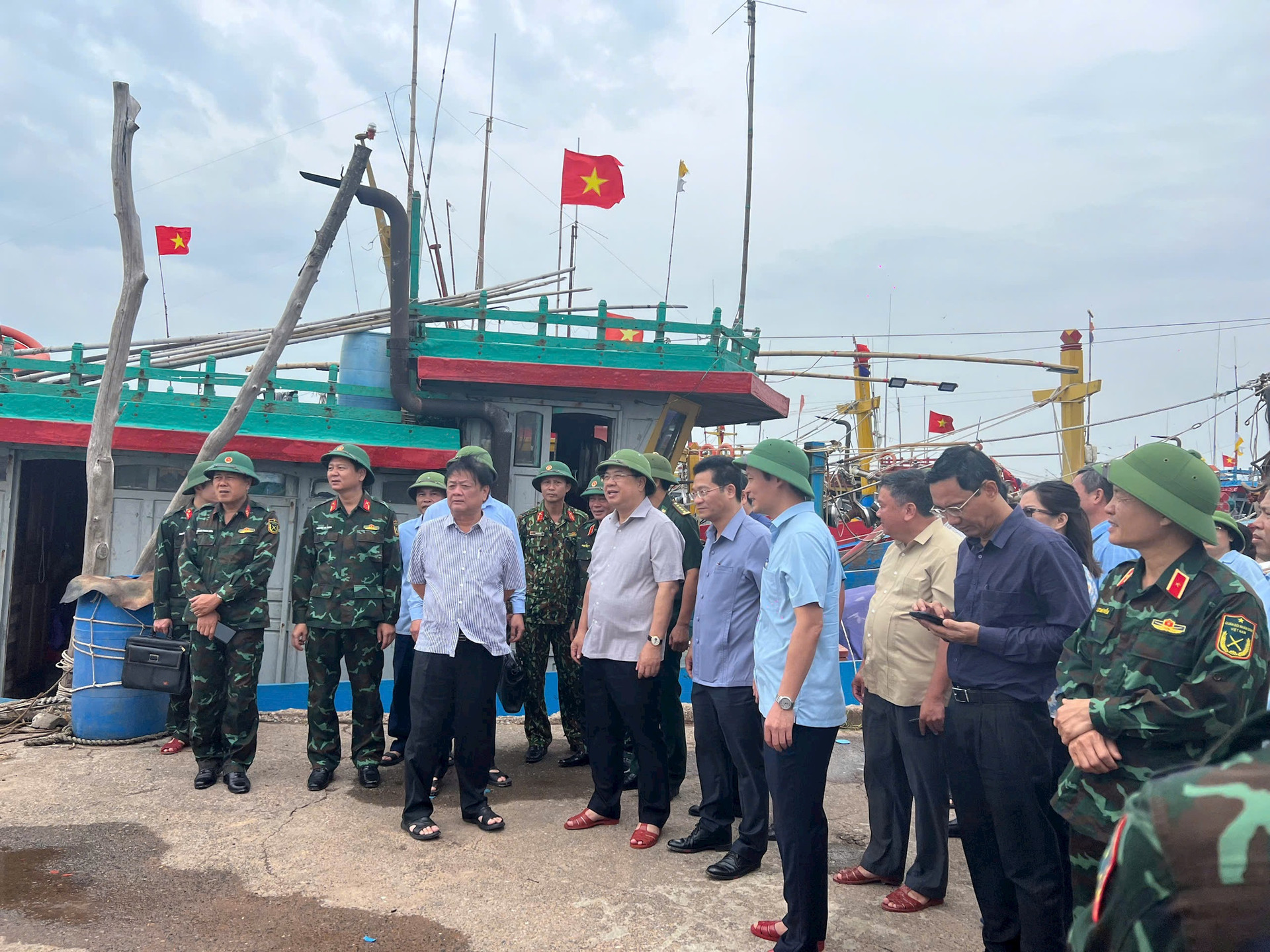 Chạy đua với thời gian ứng phó siêu bão số 3