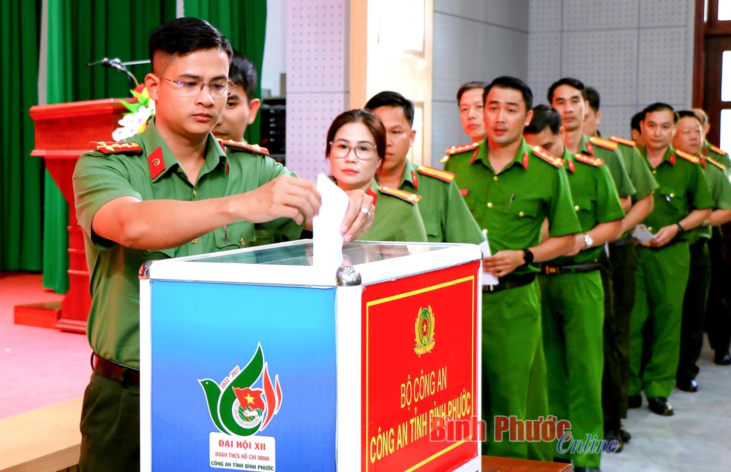 Công an tỉnh ủng hộ đồng bào bị ảnh hưởng bão số 3 hơn 346 triệu đồng 