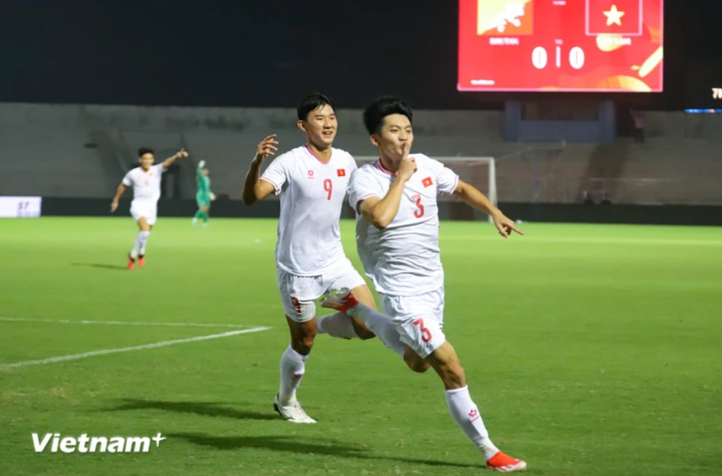 Công Phương rực sáng, Tuyển Việt Nam thắng đậm 5-0 ở Vòng loại U20 châu Á