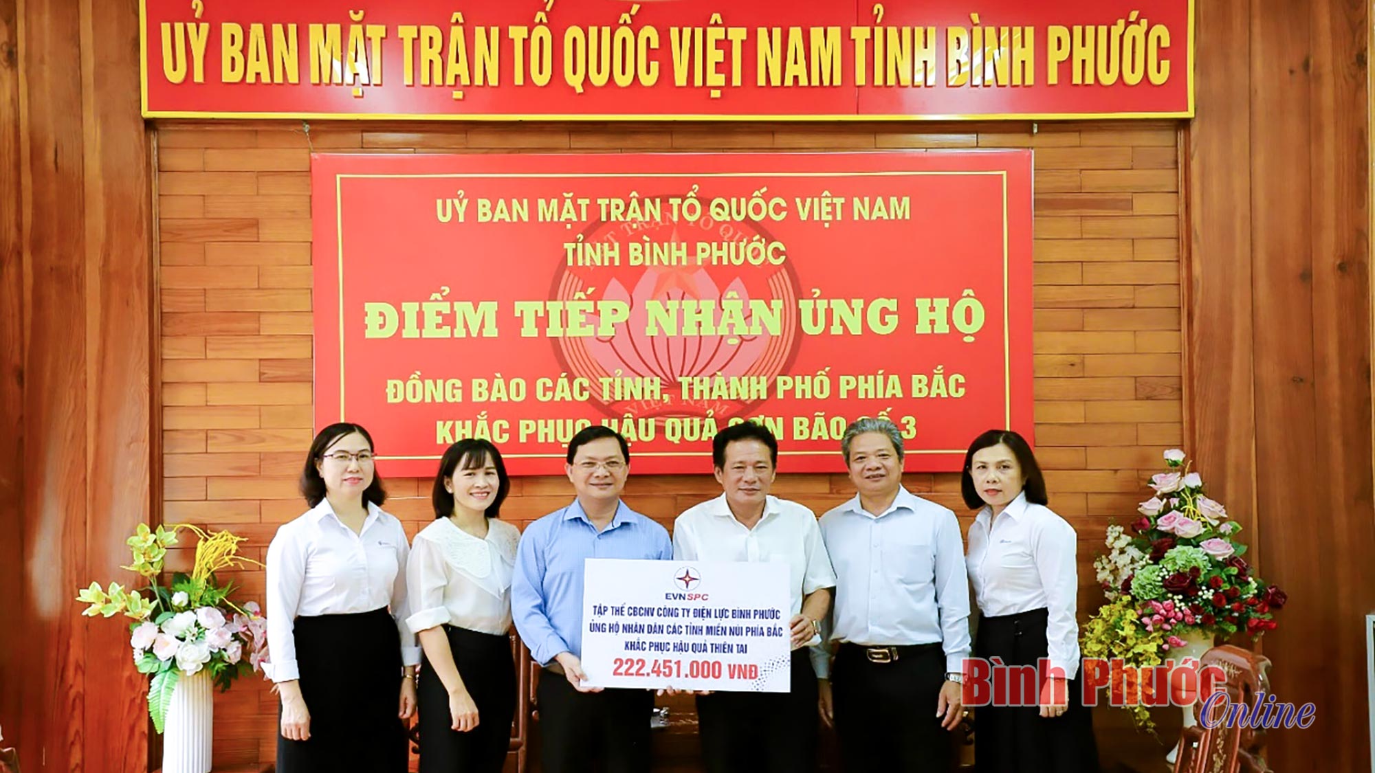 Công ty Điện lực Bình Phước ủng hộ đồng bào miền Bắc hơn 444 triệu đồng