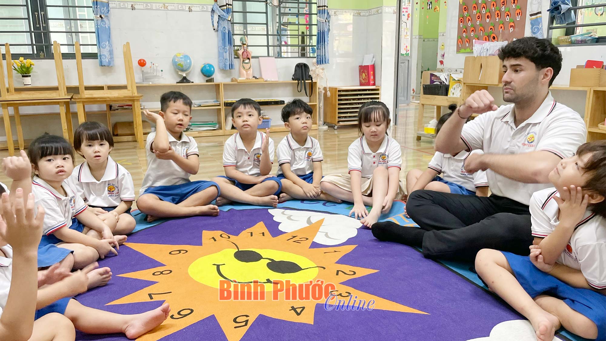 Cùng con “miễn dịch” số