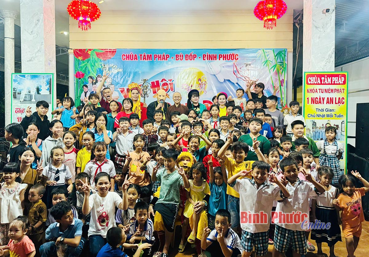 Đoàn Tình ca Bắc Sơn tiếp nối hành trình 'Trung thu yêu thương'