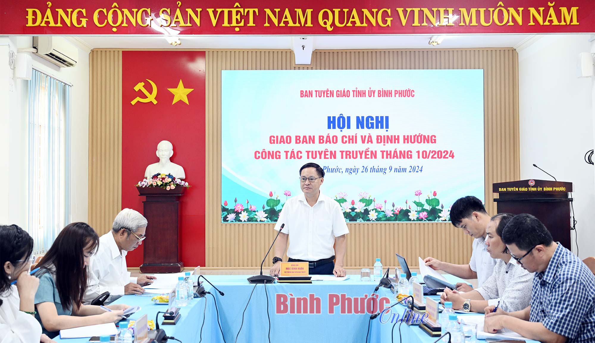 Giao ban báo chí và định hướng tuyên truyền tháng 10