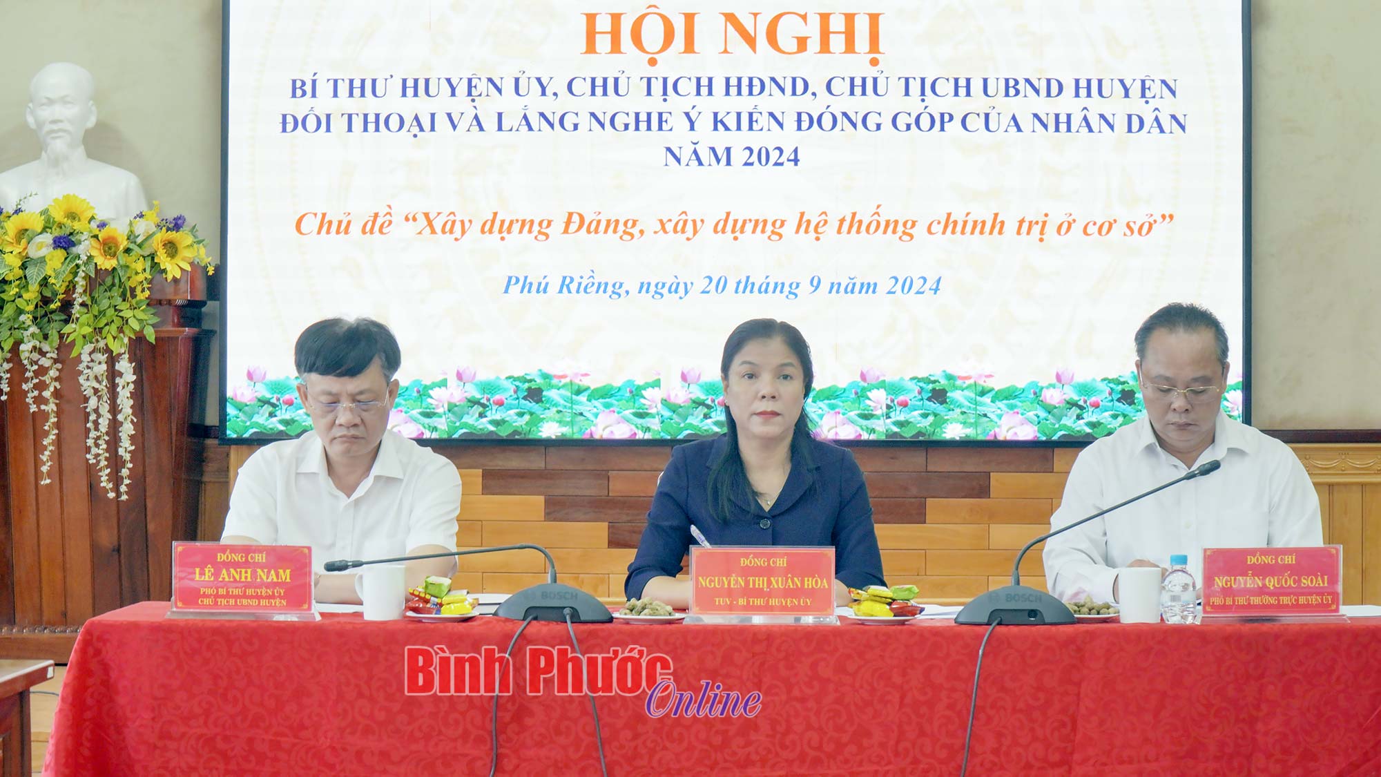 Huyện ủy Phú Riềng đối thoại và lắng nghe góp ý của nhân dân