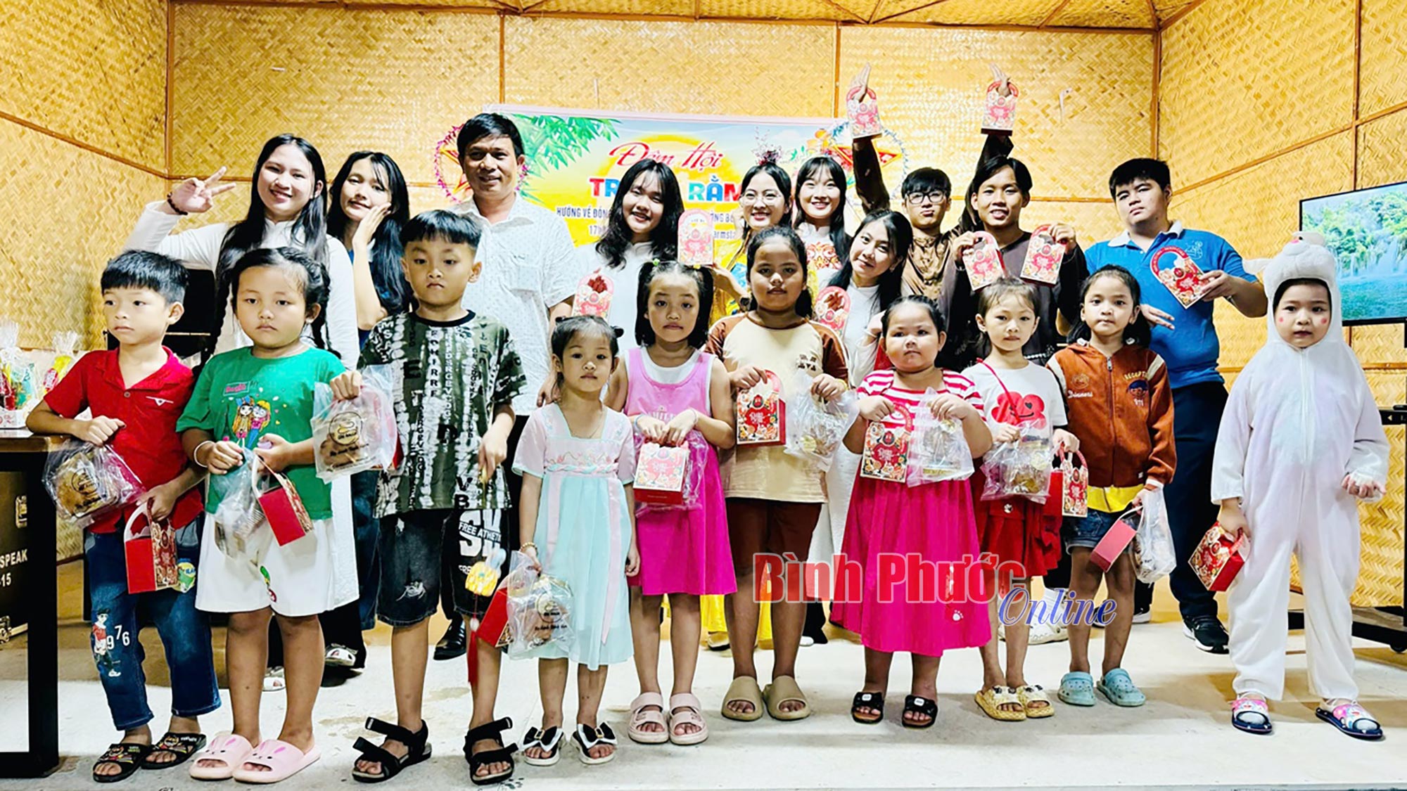 Ladona Farmstay tổ chức trung thu hướng về miền Bắc