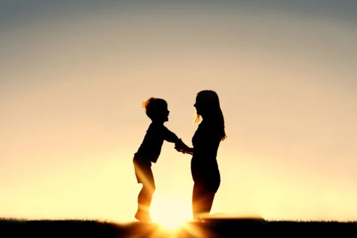Làm bạn với má