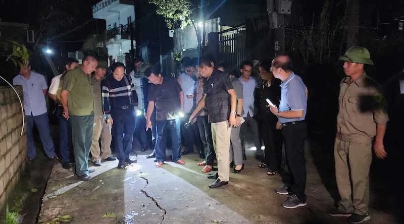 Quảng Ninh: Thành phố Cẩm Phả di dời khẩn cấp 136 hộ dân ra khỏi vùng nguy cơ sạt lở