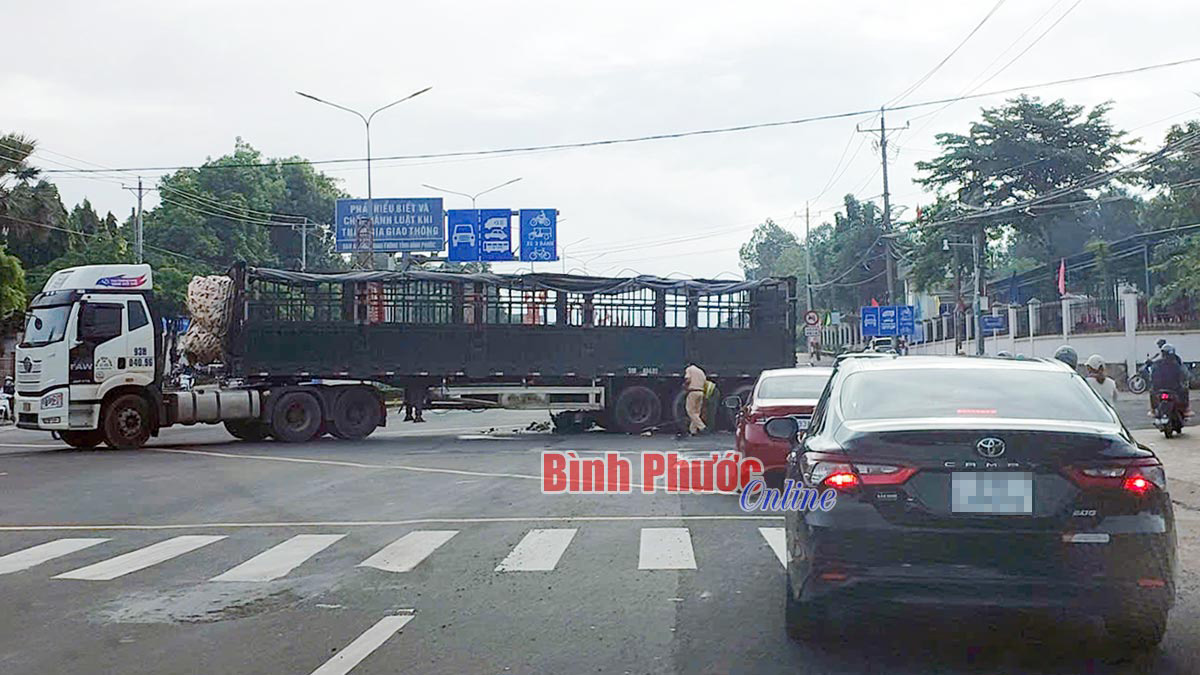 Tai nạn giao thông trên quốc lộ 14 khiến 2 người thương vong