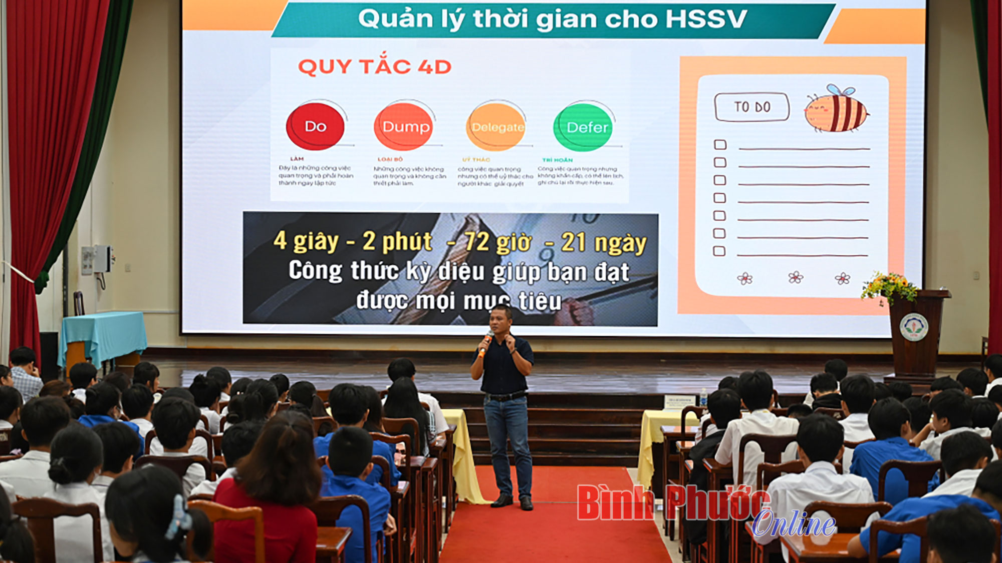 Thiết thực sinh hoạt chuyên đề, giáo dục kỹ năng