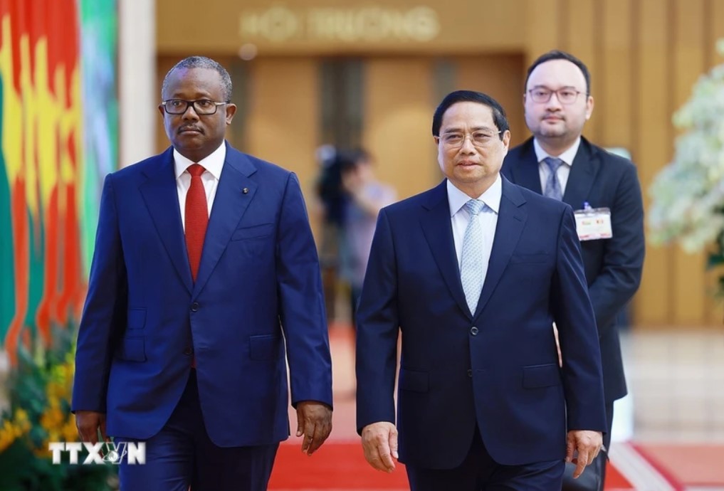 Thủ tướng Phạm Minh Chính hội kiến Tổng thống Guinea-Bissau Umaro Sissoco Embaló