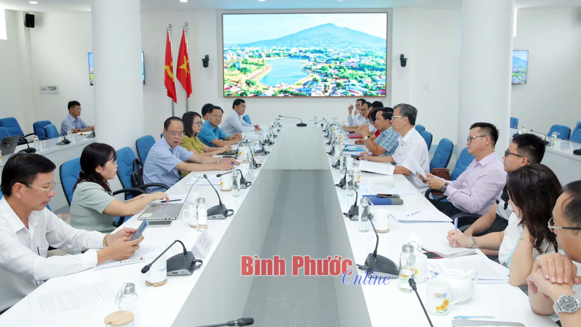 Tiếp Cơ quan Thường trực Tạp chí Cộng sản tại miền Nam và miền Trung - Tây Nguyên thăm, làm việc tại Bình Phước