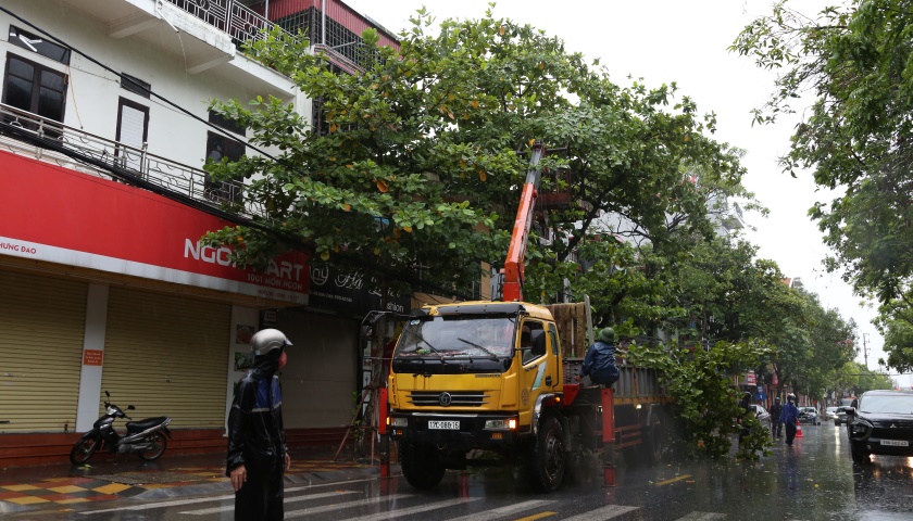Tình hình bão số 3 tại Thái Bình: Gió bắt đầu mạnh lên giật cấp 9, cấp 10