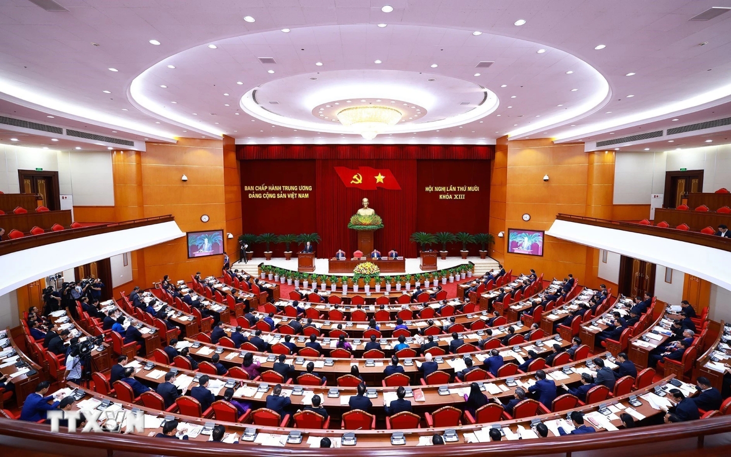 Tổng Bí thư, Chủ tịch nước chủ trì Hội nghị lần 10 BCH Trung ương Đảng khóa XIII