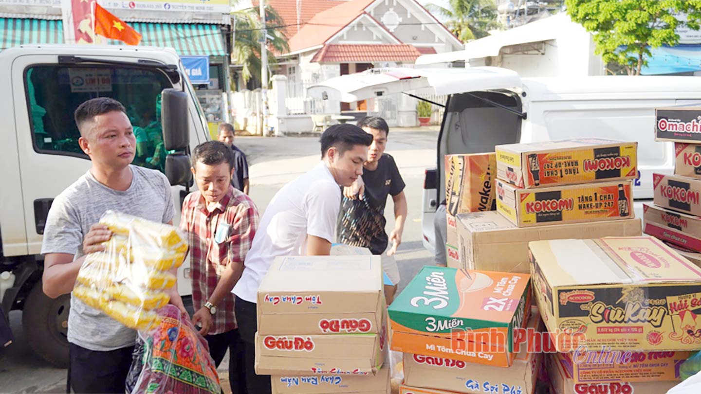 Từ “bão tin sai” đến các chiêu bài chống phá