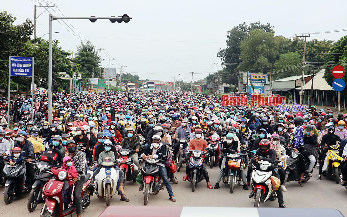 Bình Phước: Tạm dừng thực hiện các đoàn dẫn người dân qua tỉnh