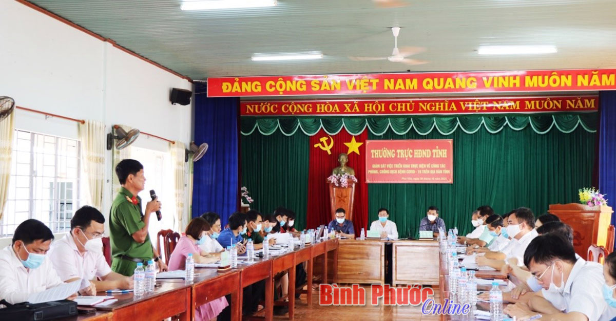 Mỗi cán bộ, đảng viên cần nêu gương trong phòng, chống dịch