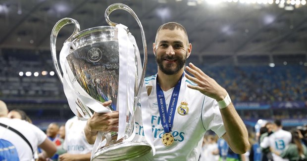 Tiền đạo Karim Benzema giành danh hiệu Quả bóng Vàng 2022 hình ảnh 1 Tien dao Karim Benzema gianh danh hieu Qua bong Vang 2022 hinh anh 1