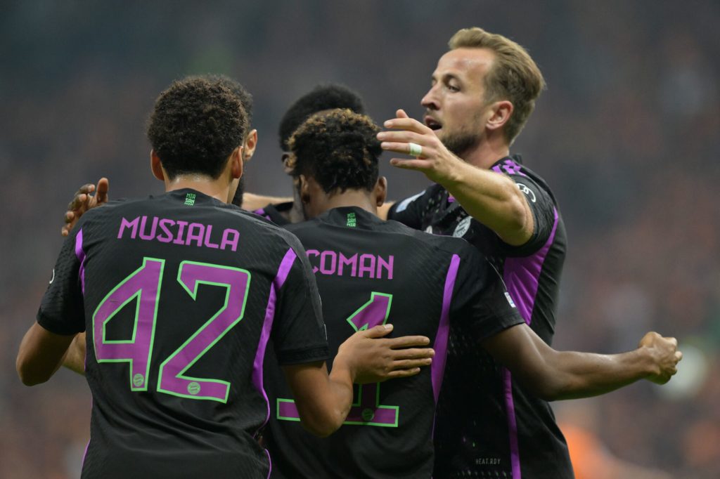 Champions League: Bayern đặt 1 chân vào vòng 1/8, M.U thắng nghẹt thở hình ảnh 1 Champions League: Bayern dat 1 chan vao vong 1/8, M.U thang nghet tho hinh anh 1