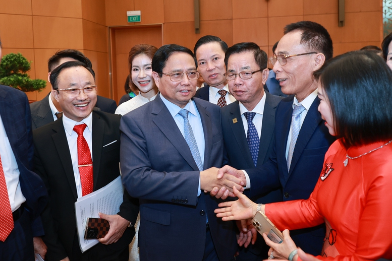 Thủ tướng: Xây dựng đội ngũ doanh nhân lớn mạnh trong kỷ nguyên vươn mình của dân tộc- Ảnh 6. Thủ tướng: Xây dựng đội ngũ doanh nhân lớn mạnh trong kỷ nguyên vươn mình của dân tộc- Ảnh 6.
