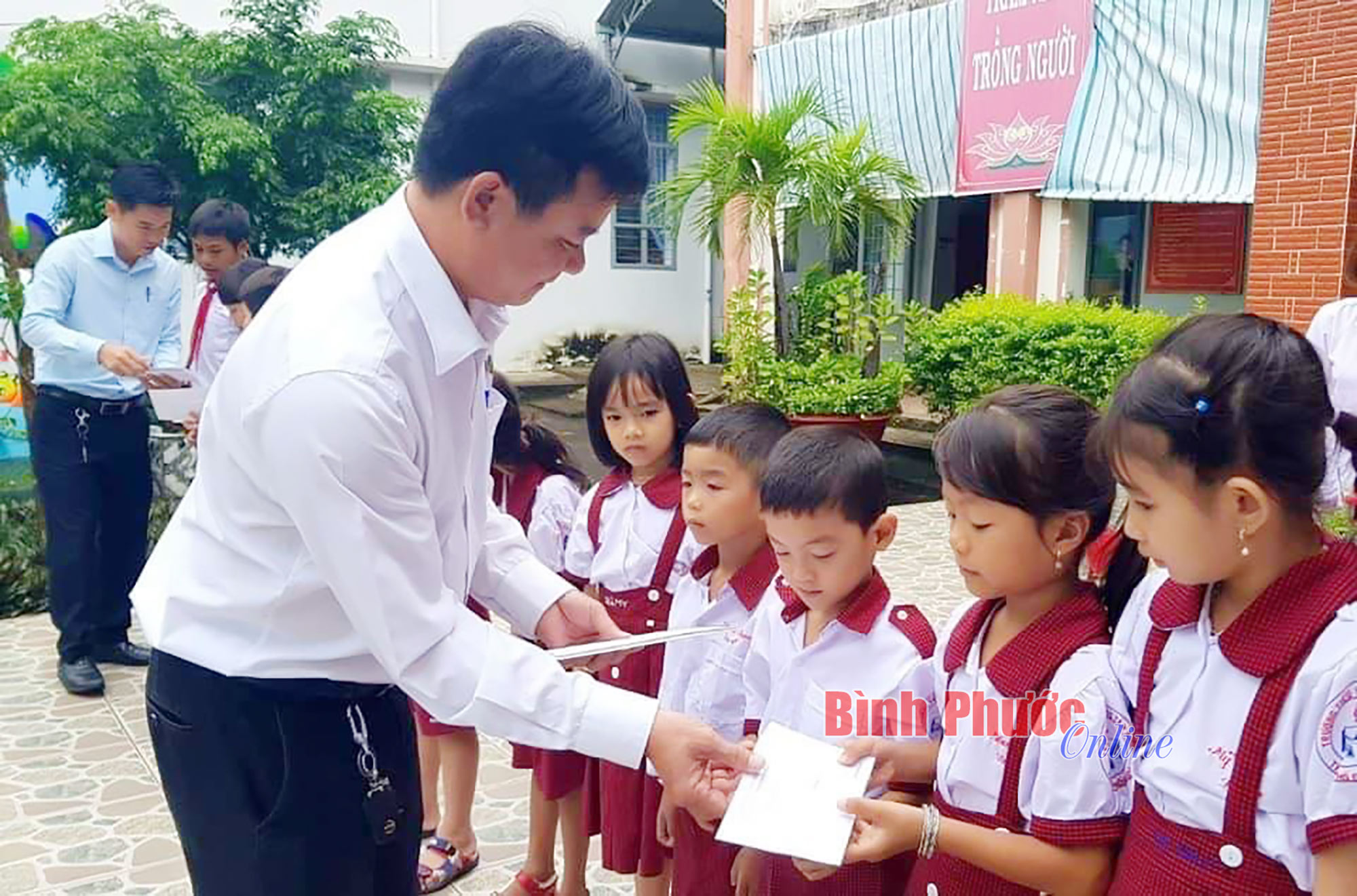 Bảo vệ công lý là nhiệm vụ cao cả