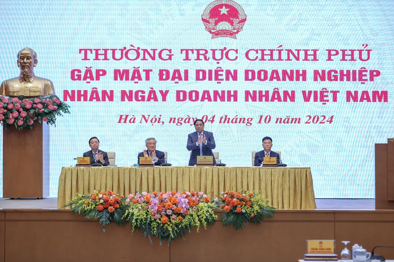 Thủ tướng: Xây dựng đội ngũ doanh nhân lớn mạnh trong kỷ nguyên vươn mình của dân tộc- Ảnh 1. Thủ tướng: Xây dựng đội ngũ doanh nhân lớn mạnh trong kỷ nguyên vươn mình của dân tộc- Ảnh 1.