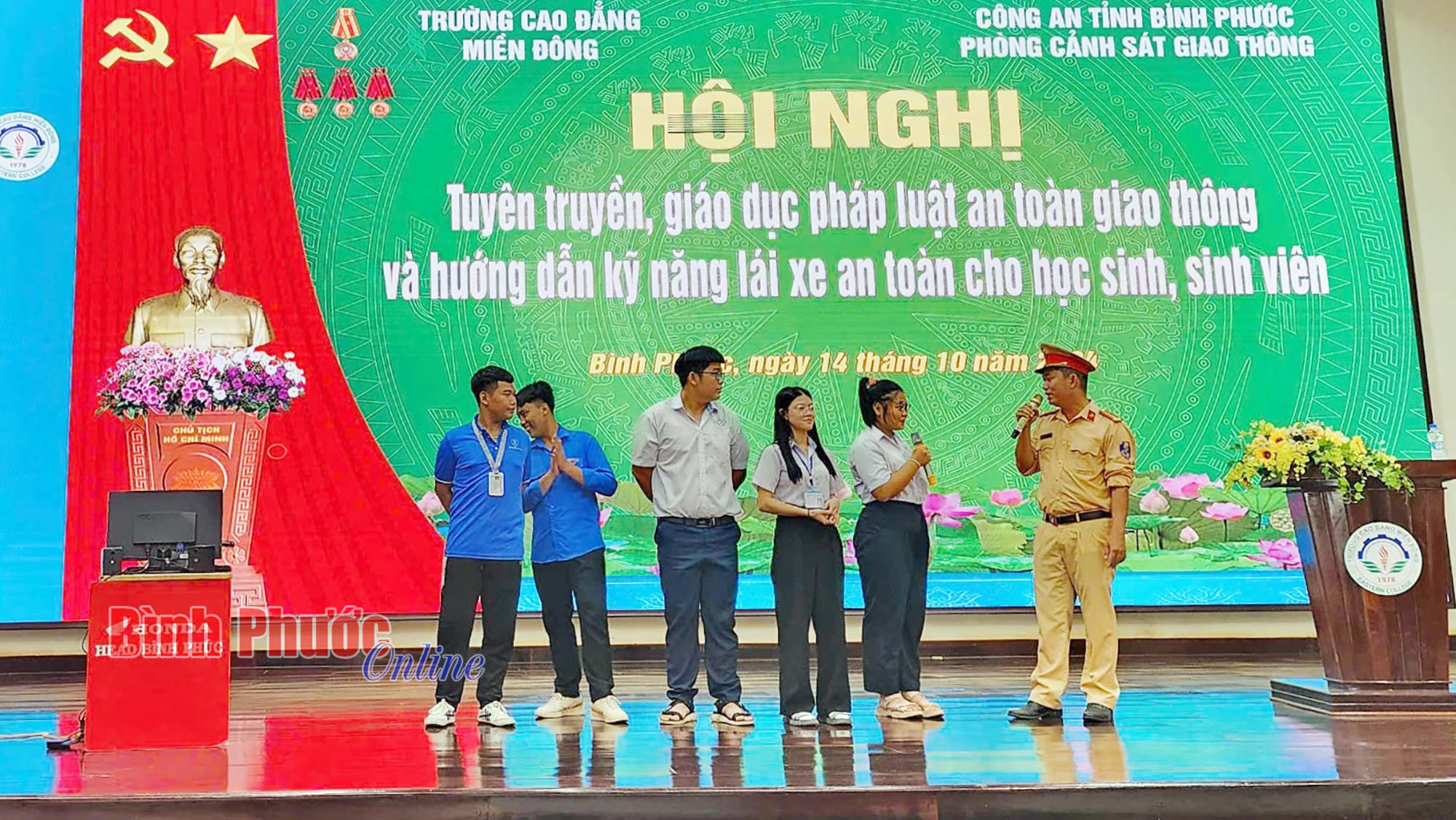 Tăng cường tuyên truyền pháp luật an toàn giao thông cho sinh viên