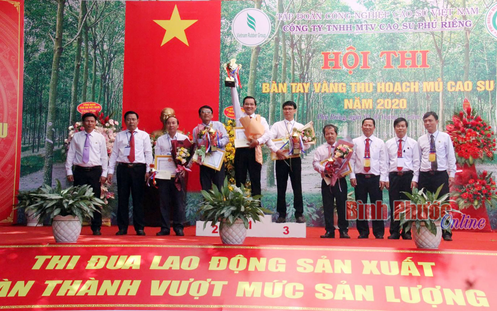 Sôi nổi Hội thi Bàn tay vàng khai thác mủ cao su