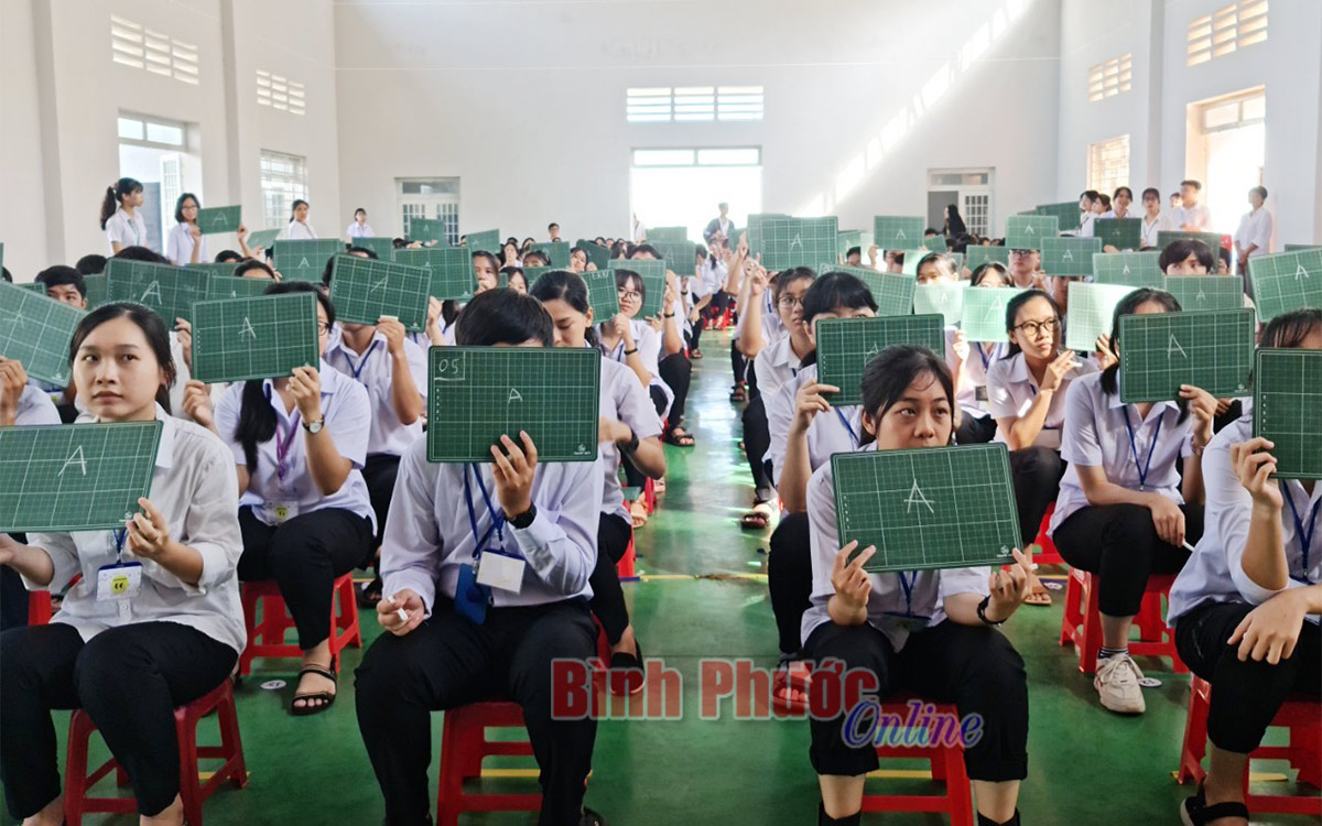 Hấp dẫn Cuộc thi Rung chuông vàng tiếng Anh dành cho học sinh ...