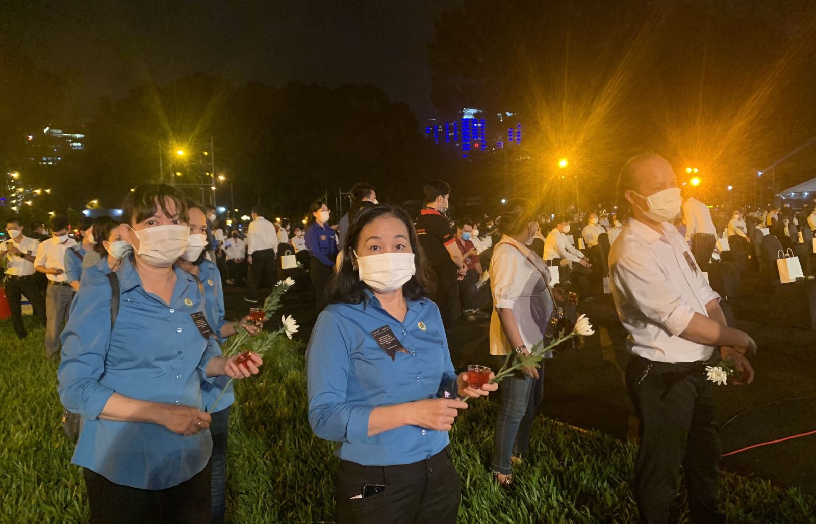 Ch&uacute; th&iacute;ch ảnh