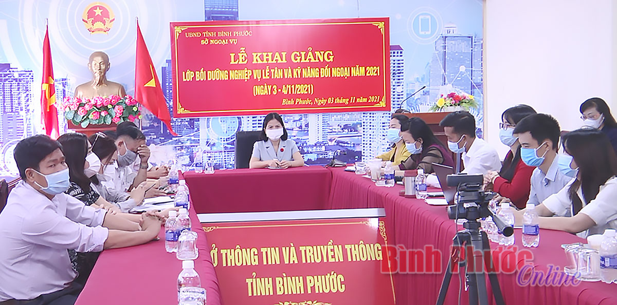 Bình Phước: Gần 200 học viên tập huấn nghiệp vụ lễ tân đối ngoại