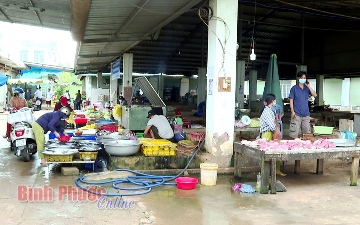 Lập lại trật tự kinh doanh tại các chợ